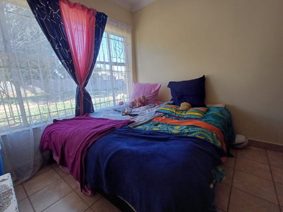 3 Bedroom Property for Sale in Roosheuwel Ext 2 North West